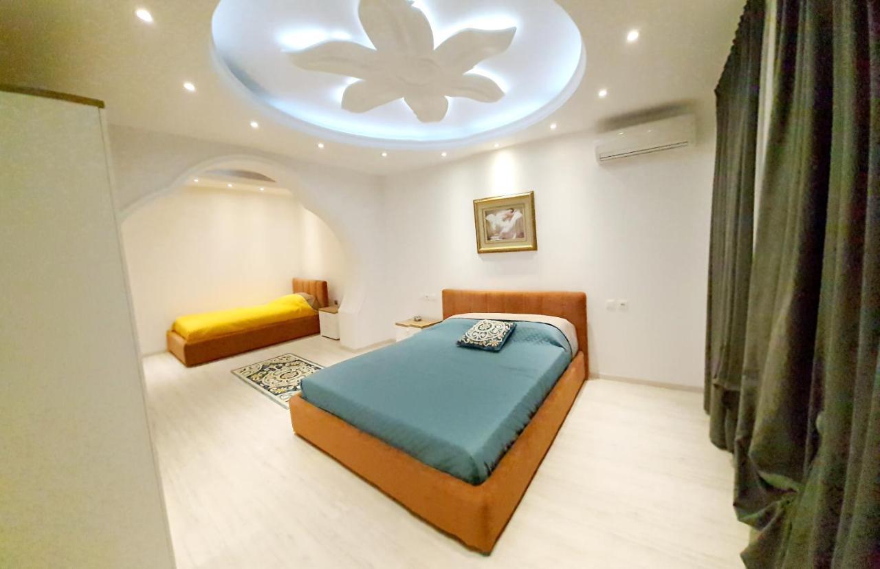 Magnolia Luxury Penthouse Lägenhet Berat Exteriör bild